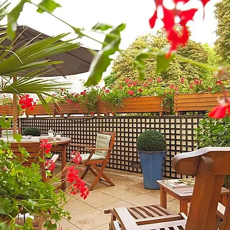 Hotel Luxembourg Parc 4*