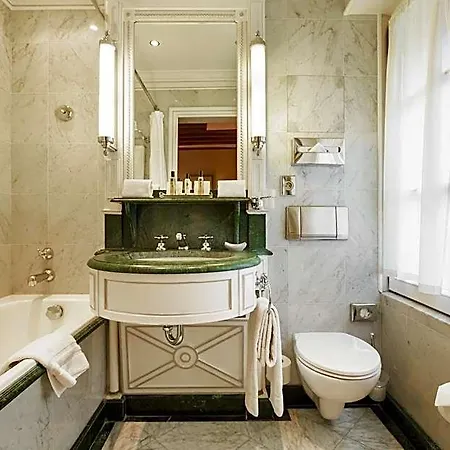 Hotel Luxembourg Parc 4*