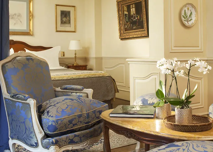 ルクセンブルク パルク ホテル パリ