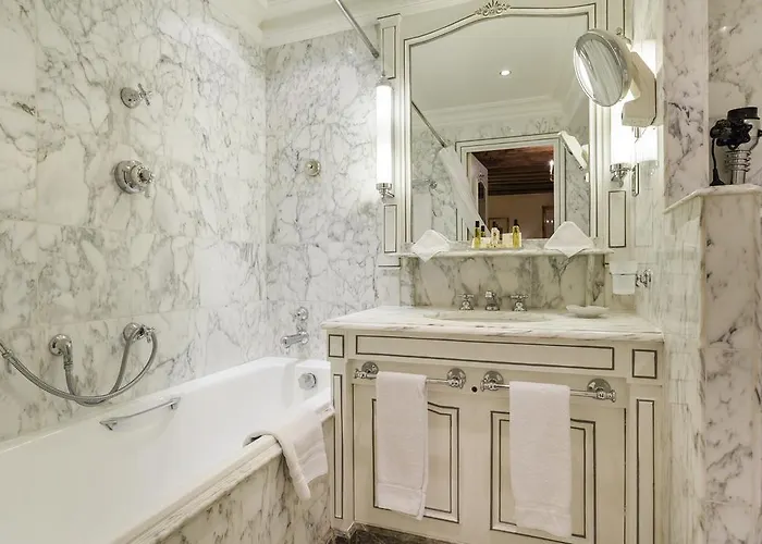 ルクセンブルク パルク 4*