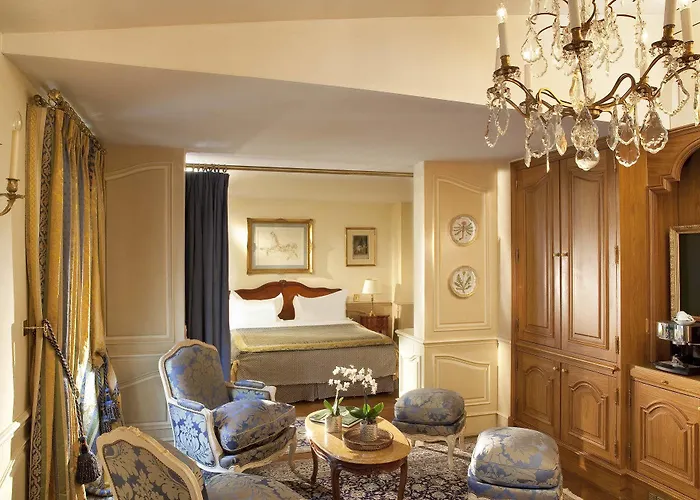 ルクセンブルク パルク ホテル 4*